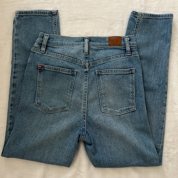BDG Urban Outfitters Girlfriend High-Rise Cropped Jeans - Picture 4 of 4